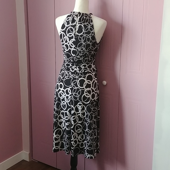 NUAVA Black and White dress - Picture 7 of 8